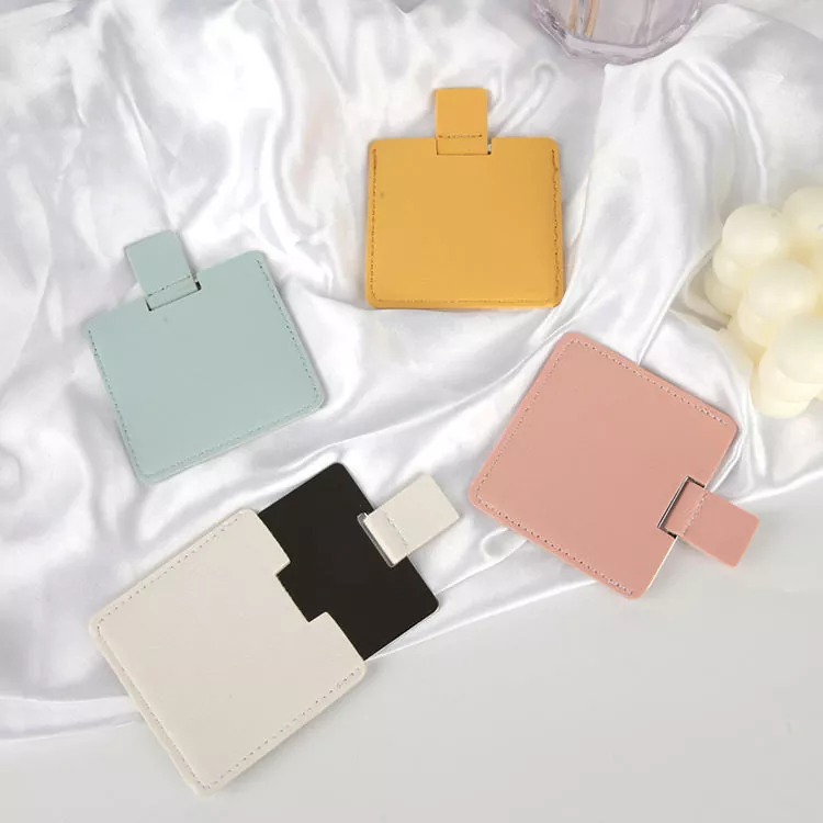 क्रेडिट-कार्ड आकारको पकेट मिरर